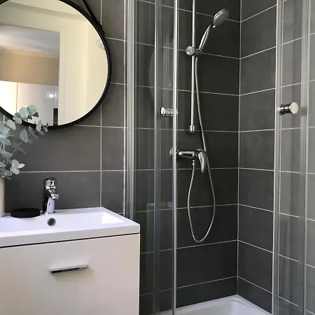 Joli Studio Renove - Riquier 900m Du Port Nice